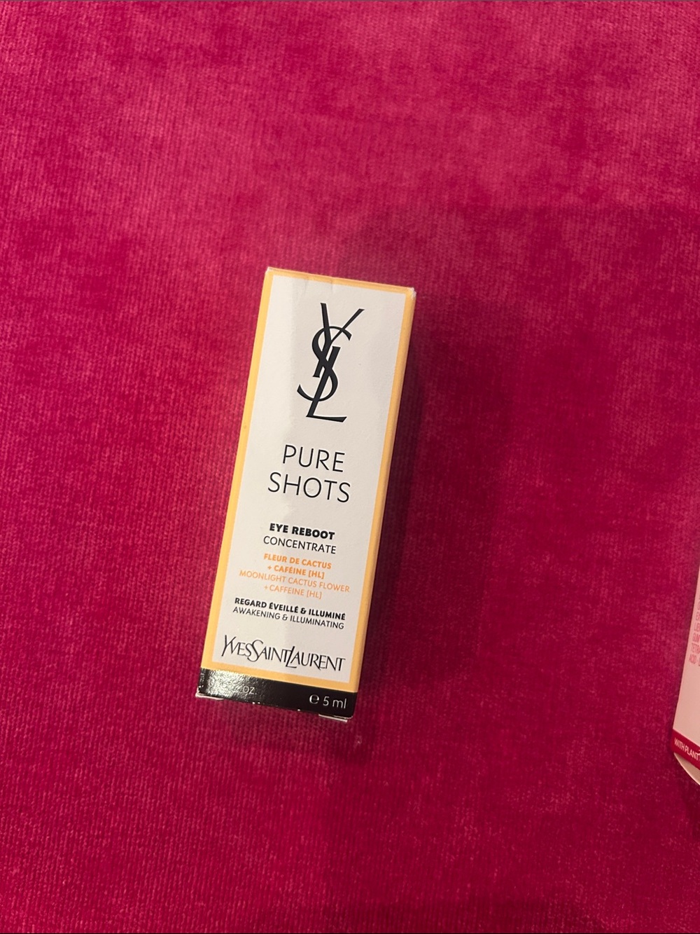 Yves Saint Laurent Pure Shots - White & Yellow Accent Box